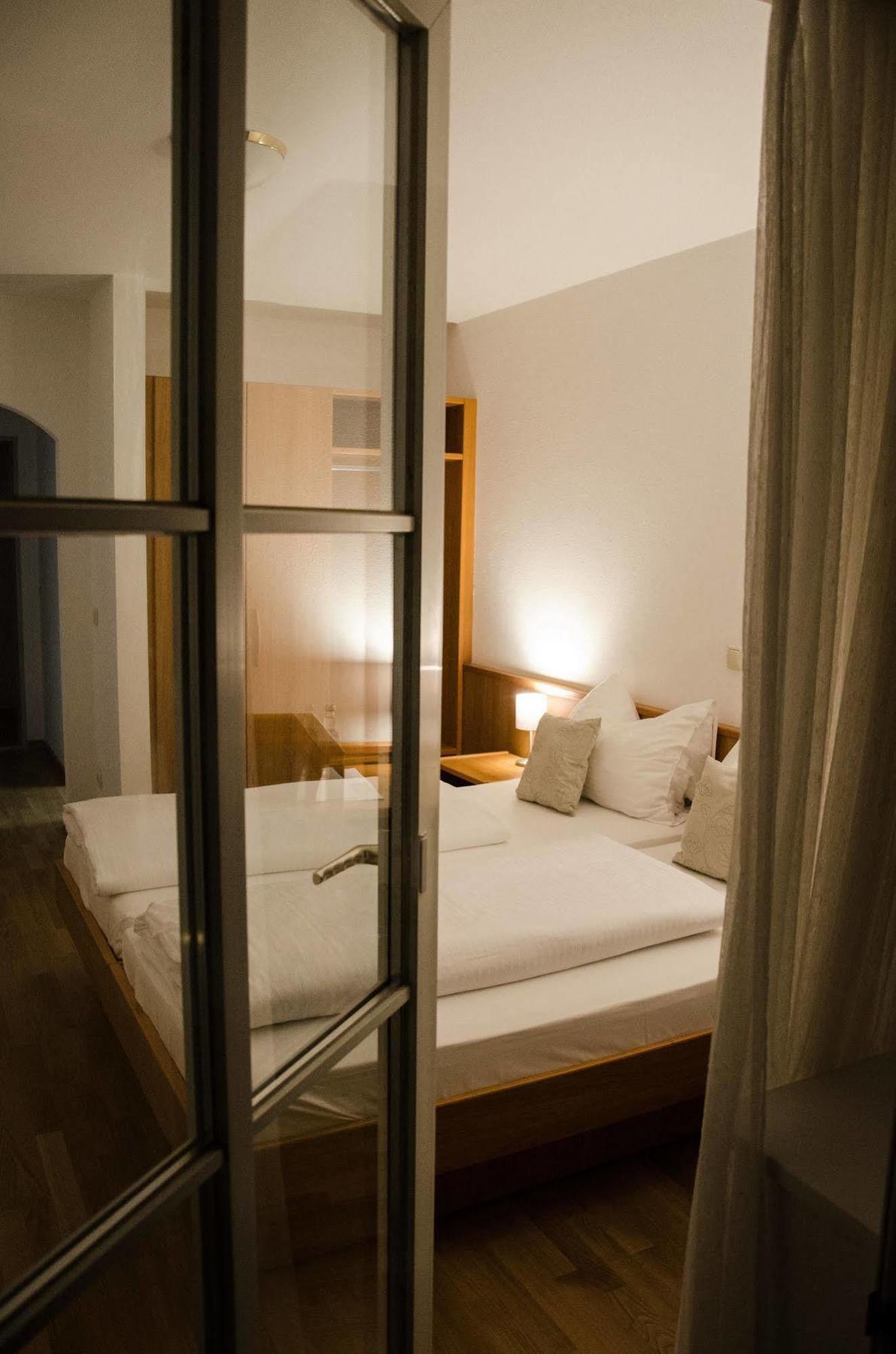 Hotel Blaue Traube Schongau Eksteriør bilde